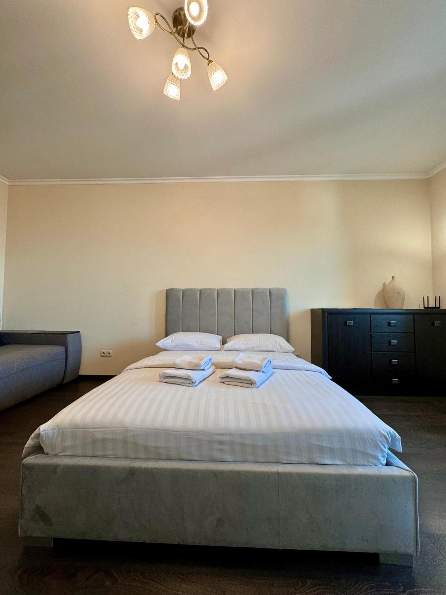 Apartpoltava Світлі Просторі Апартаменти 80М2 , 2-Окремі Кімнати, Новобудова Центр Чек Банківський Exterior photo