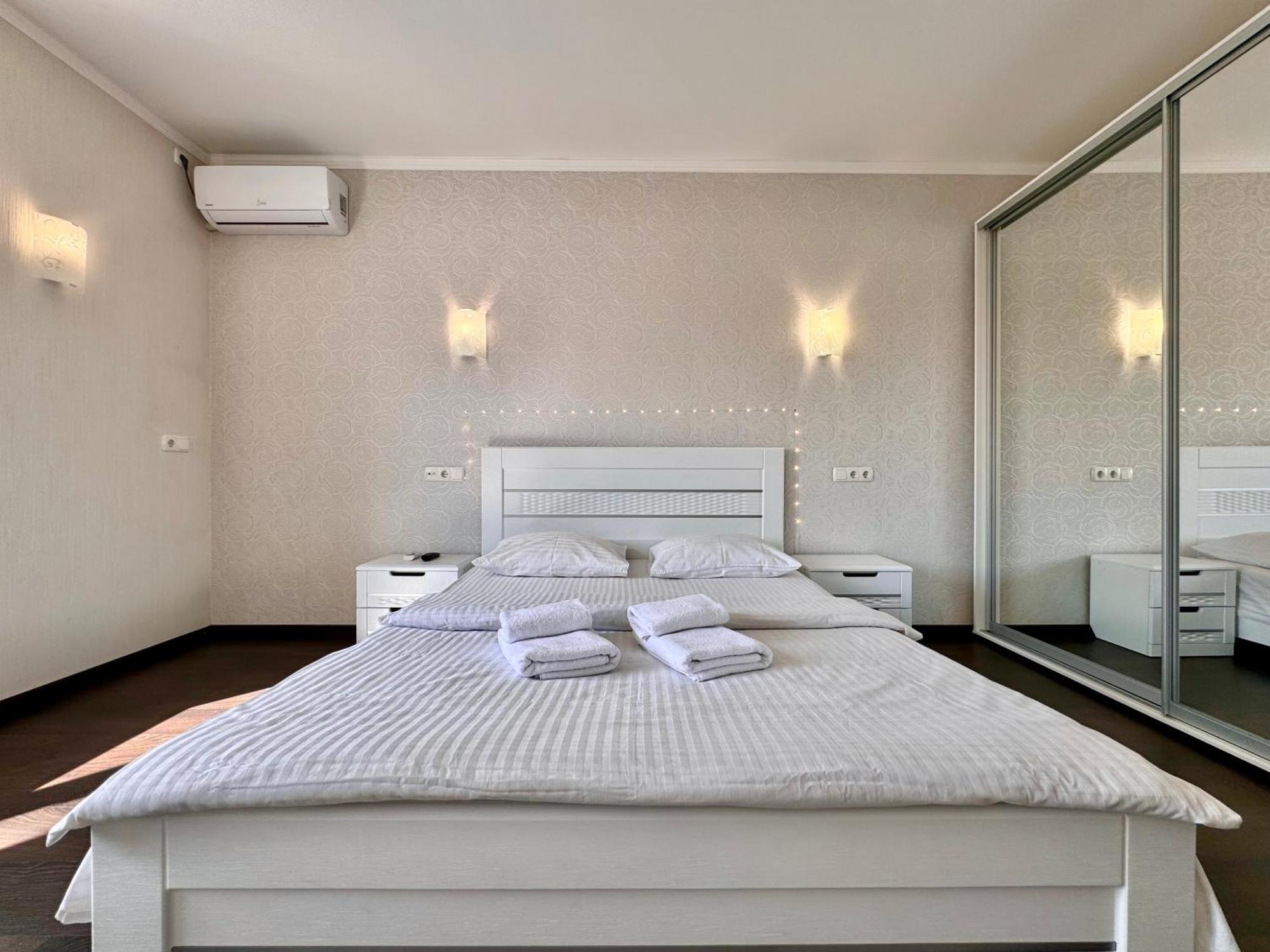 Apartpoltava Світлі Просторі Апартаменти 80М2 , 2-Окремі Кімнати, Новобудова Центр Чек Банківський Exterior photo